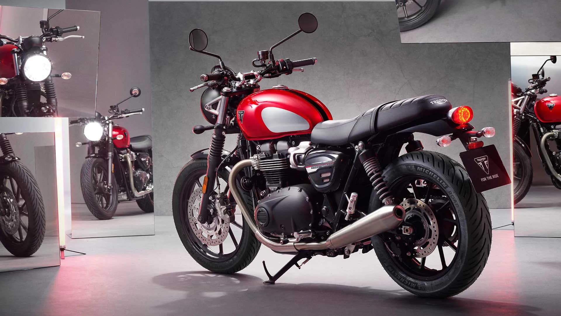 Speed Twin 900 Chrome Edition For The Ride